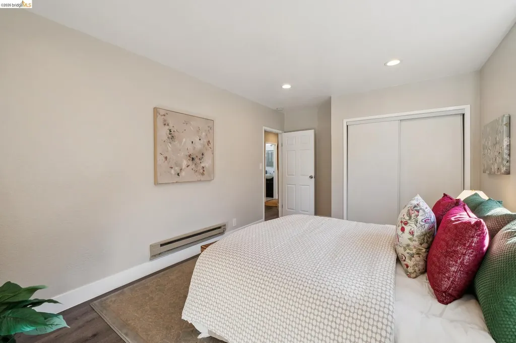 1944 20th Street Oakland CA 94606