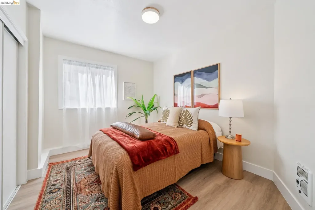 1944 20th Street Oakland CA 94606