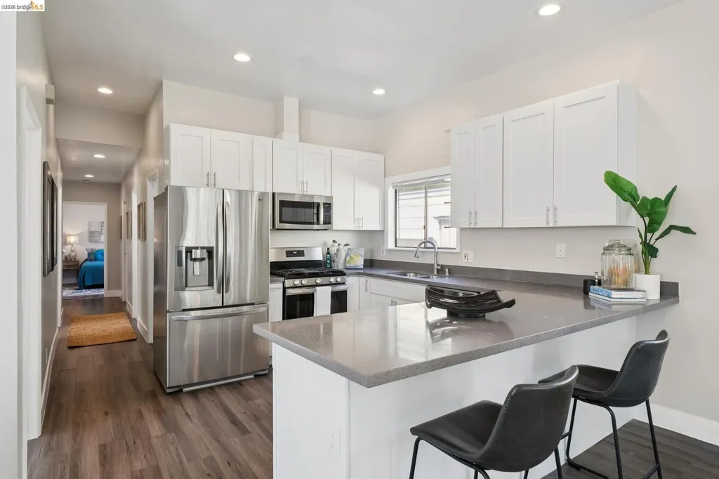 1944 20th Street Oakland CA 94606
