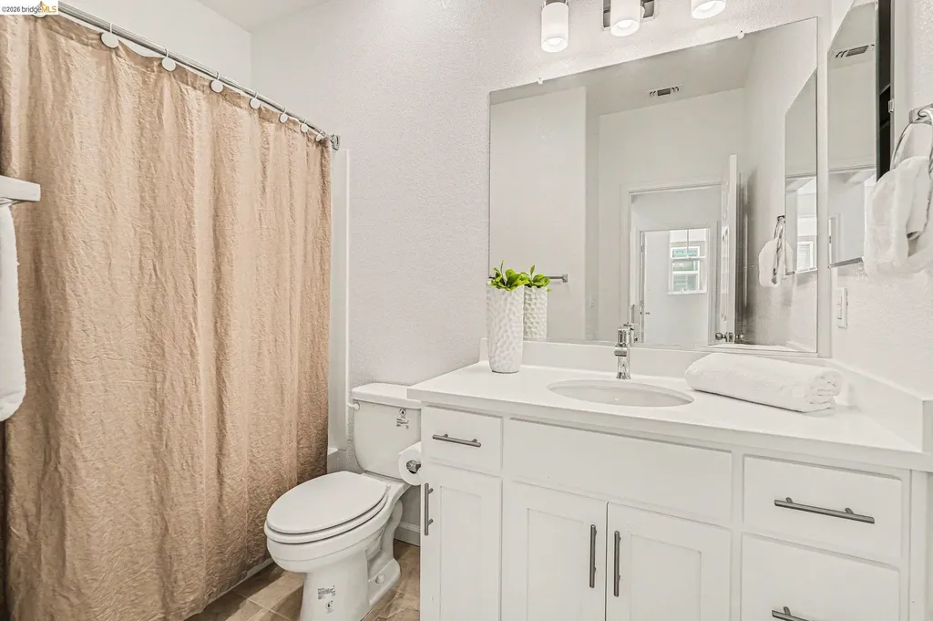38 Fern Lane Pittsburg CA 94565
