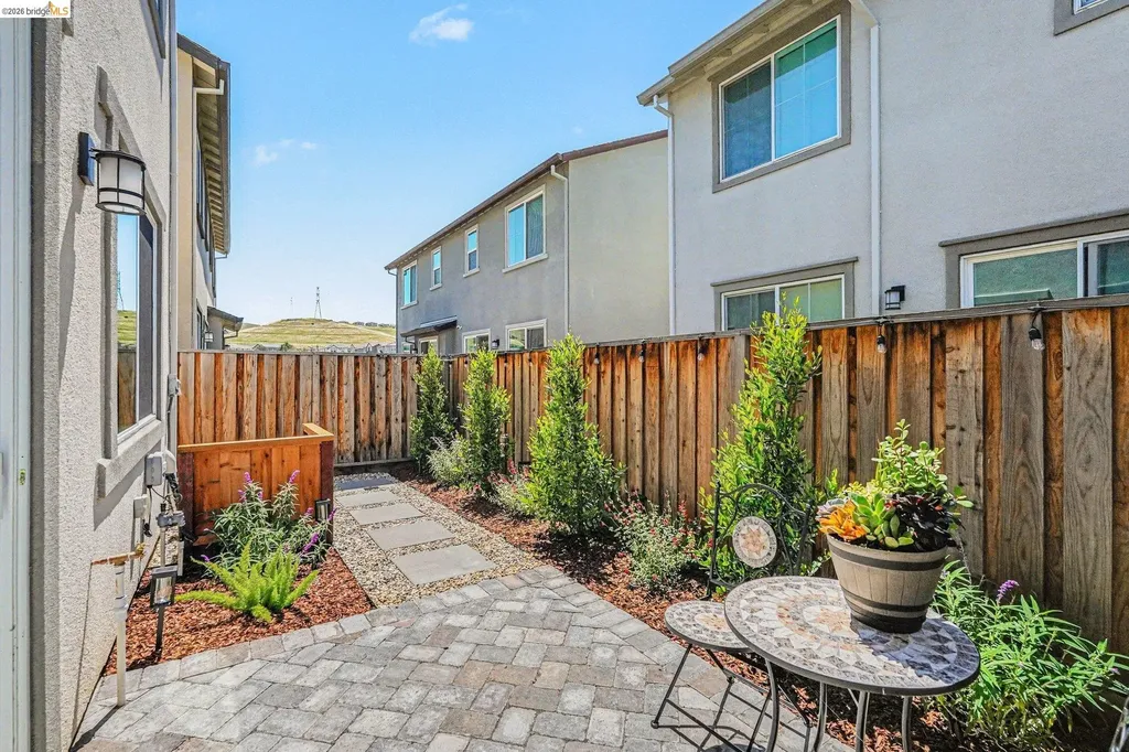38 Fern Lane Pittsburg CA 94565