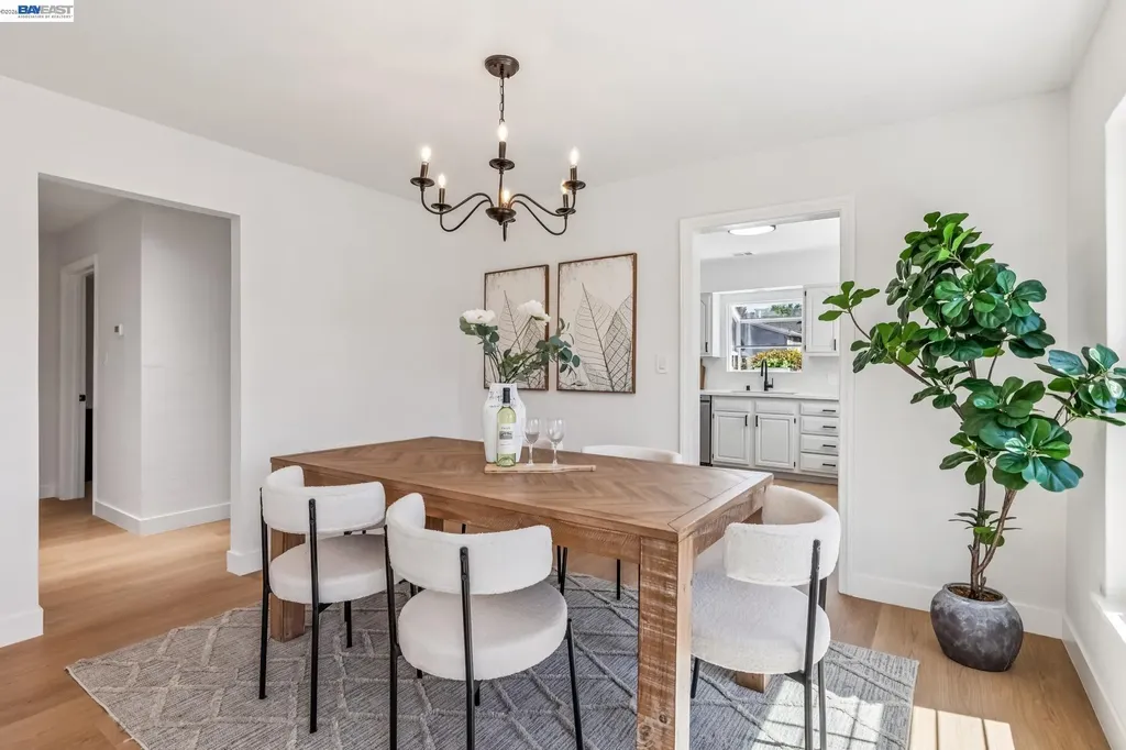 9946 Dante Avenue Oakland CA 94603