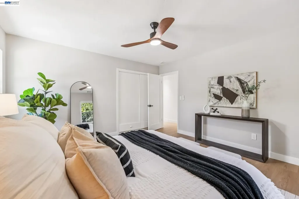 9946 Dante Avenue Oakland CA 94603