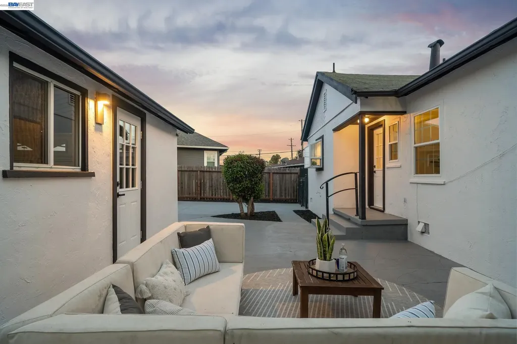 9946 Dante Avenue Oakland CA 94603