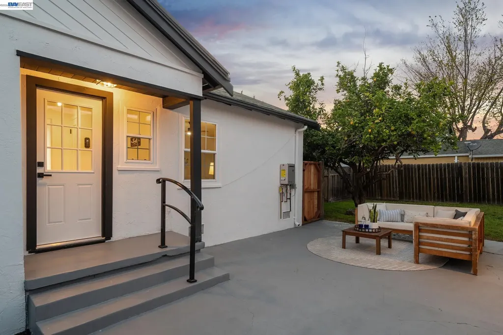 9946 Dante Avenue Oakland CA 94603
