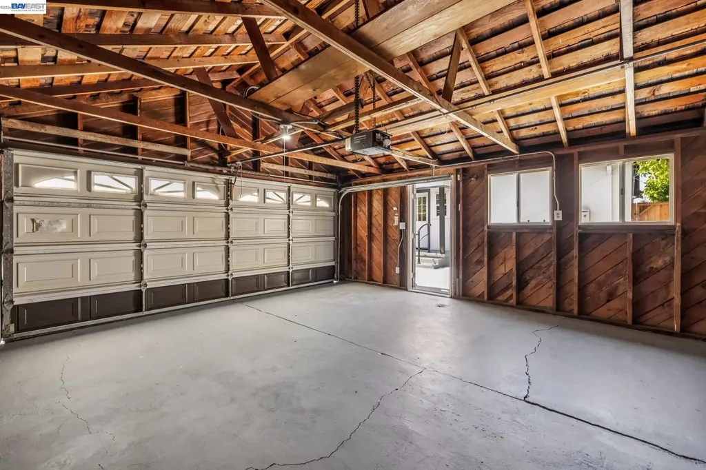 9946 Dante Avenue Oakland CA 94603