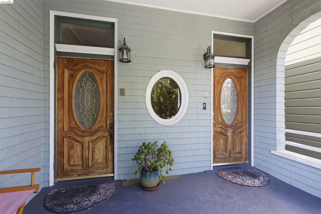 1033 Magnolia Oakland CA 94607