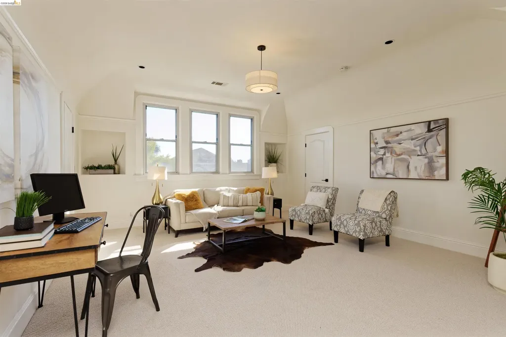 1033 Magnolia Oakland CA 94607