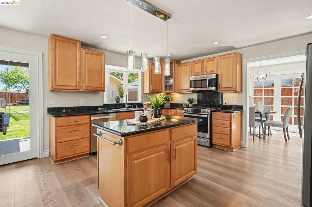 2092 Casa Grande Street Benicia CA 94510
