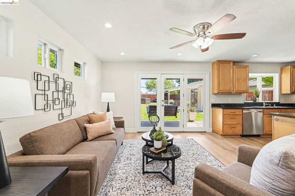 2092 Casa Grande Street Benicia CA 94510