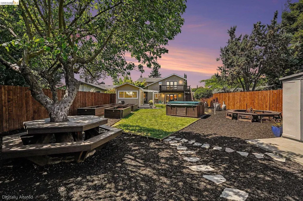 2092 Casa Grande Street Benicia CA 94510