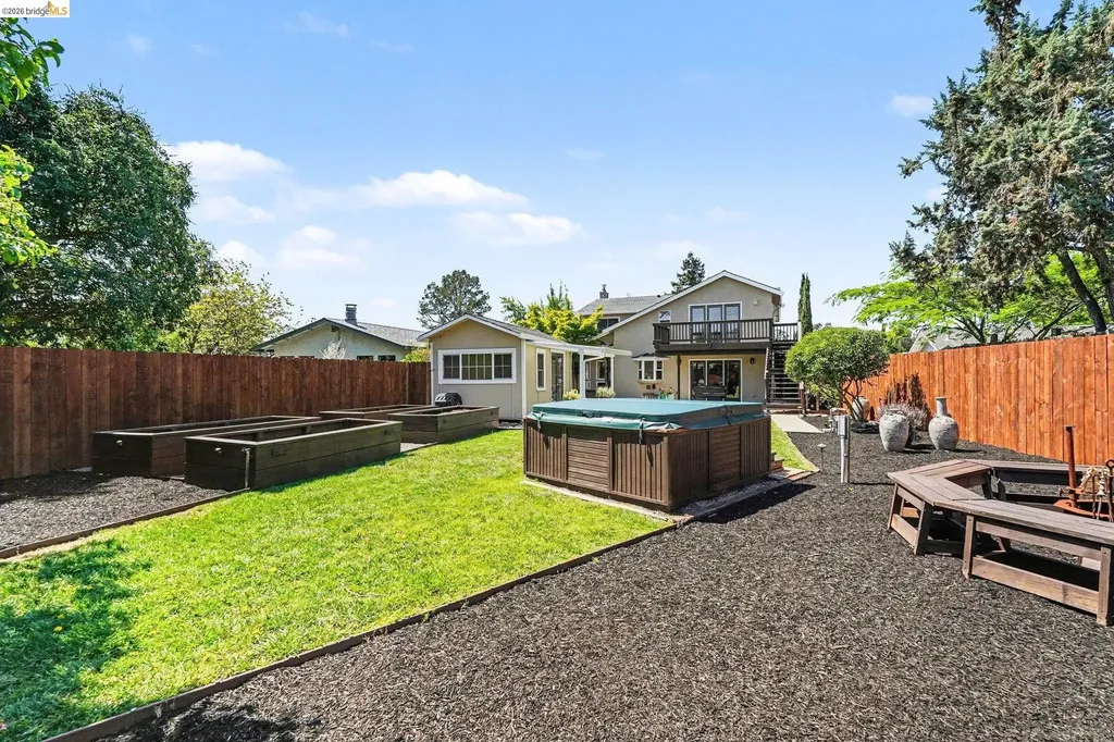 2092 Casa Grande Street Benicia CA 94510