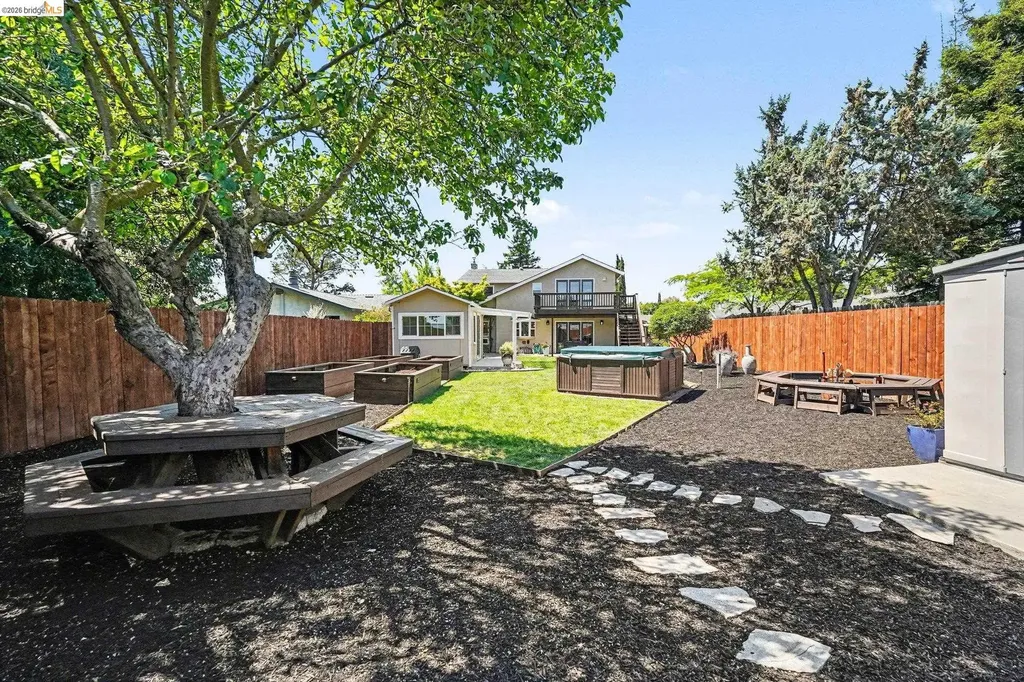 2092 Casa Grande Street Benicia CA 94510