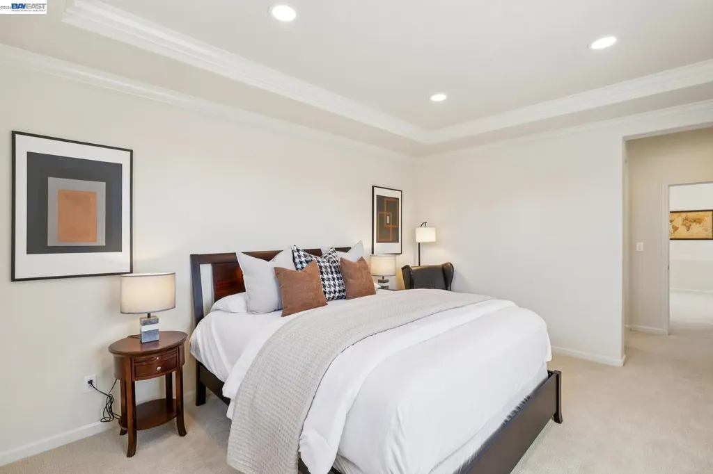 2421 Haile Street Alameda CA 94501