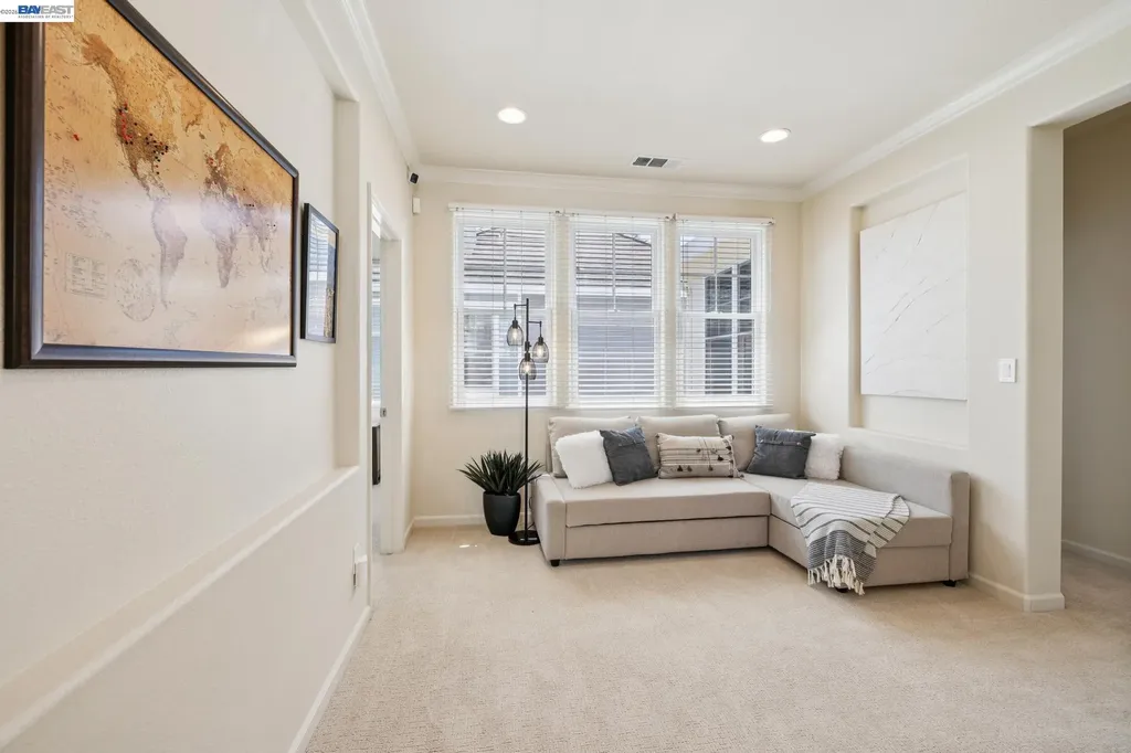 2421 Haile Street Alameda CA 94501