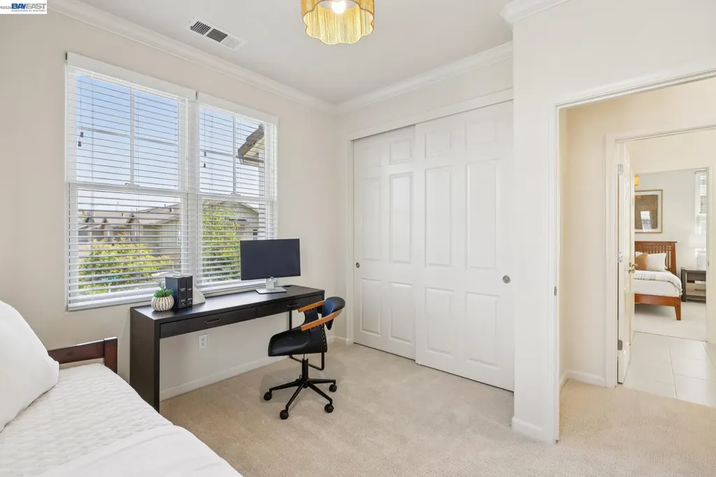 2421 Haile Street Alameda CA 94501