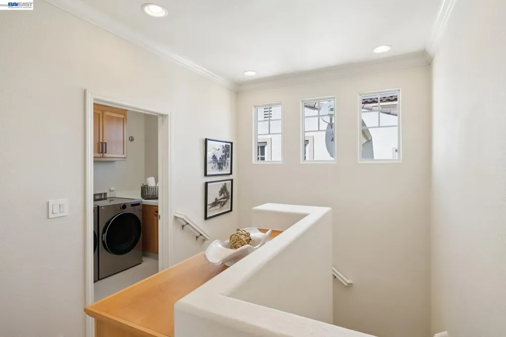 2421 Haile Street Alameda CA 94501