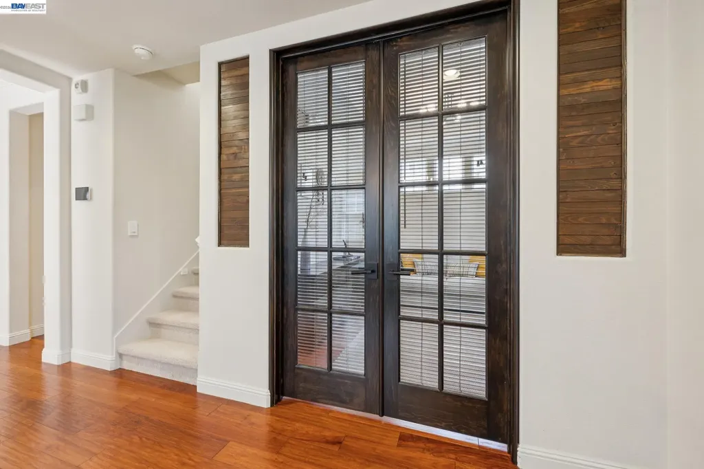 2421 Haile Street Alameda CA 94501