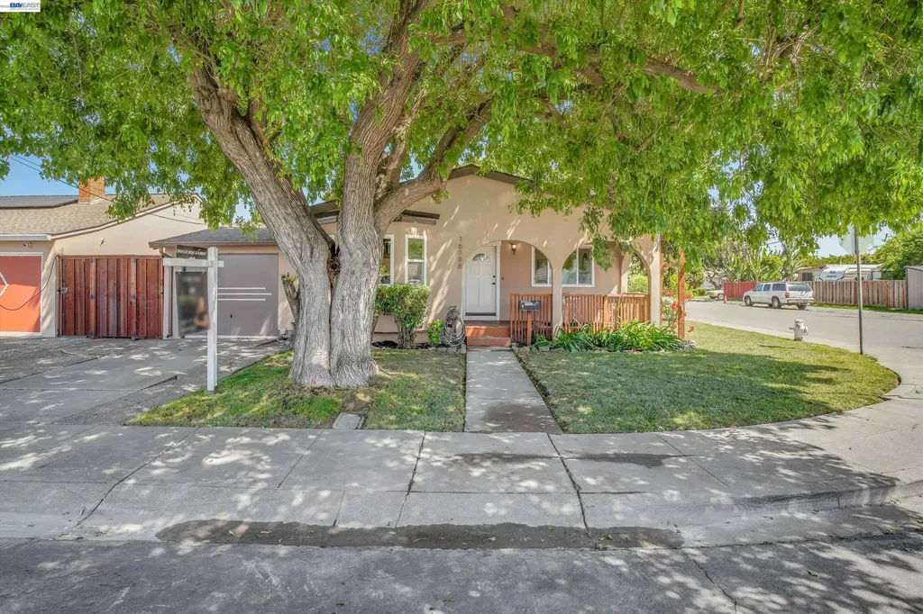 16188 Yale Avenue Ashland CA 94580
