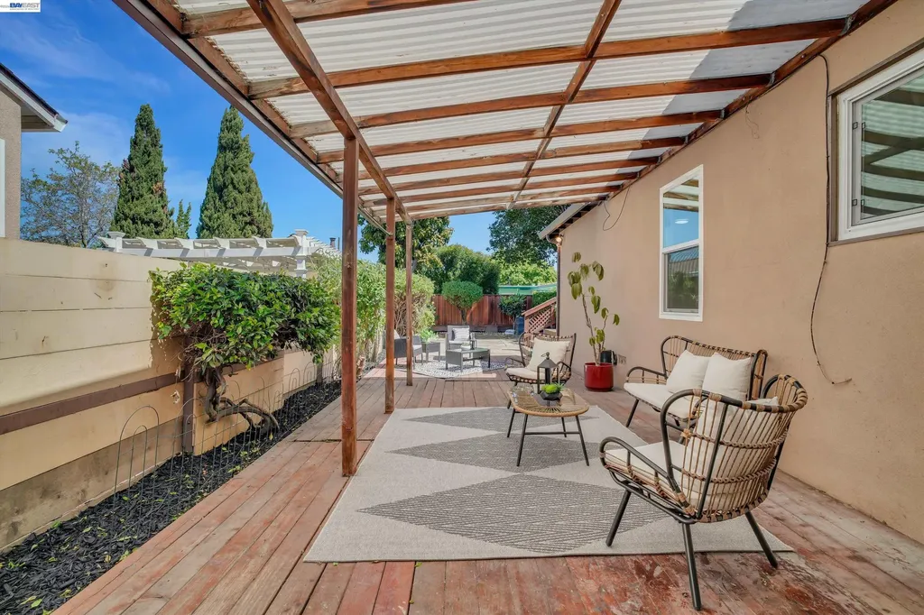 16188 Yale Avenue Ashland CA 94580