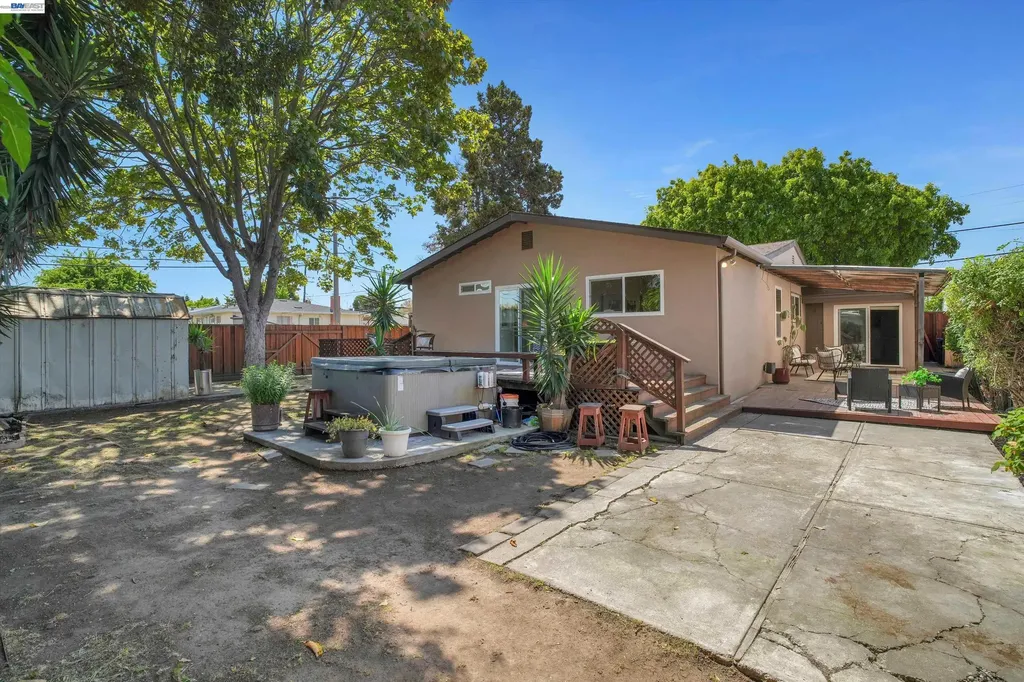 16188 Yale Avenue Ashland CA 94580