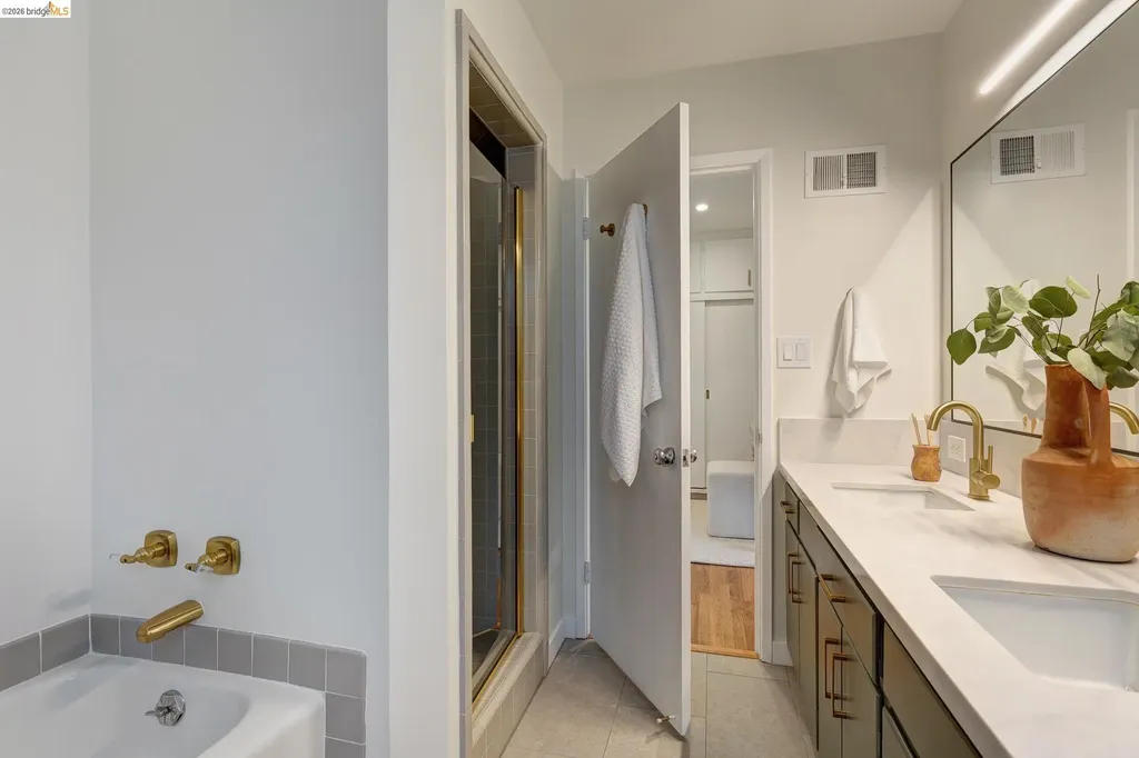 5727 La Salle Avenue Oakland CA 94611