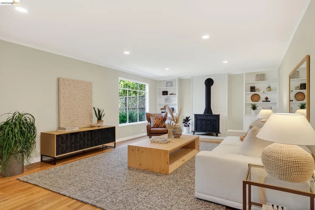 5727 La Salle Avenue Oakland CA 94611