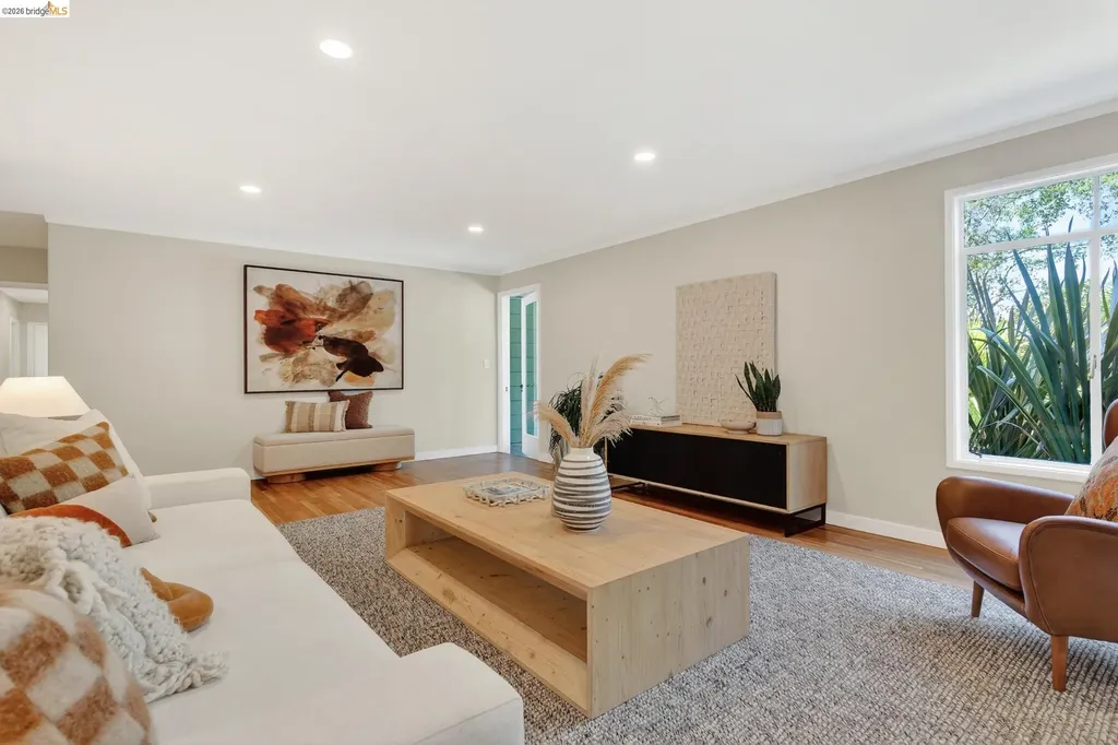 5727 La Salle Avenue Oakland CA 94611