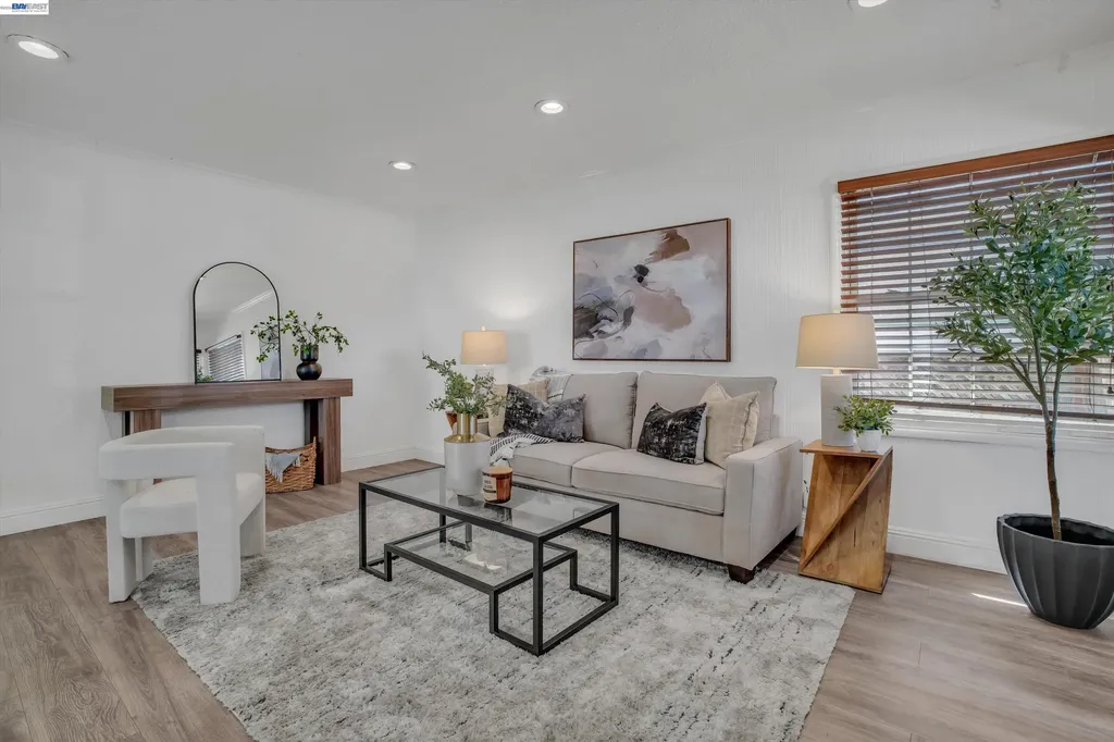 26338 Hickory Avenue Hayward CA 94544