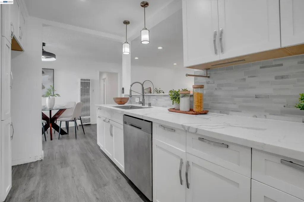 26338 Hickory Avenue Hayward CA 94544