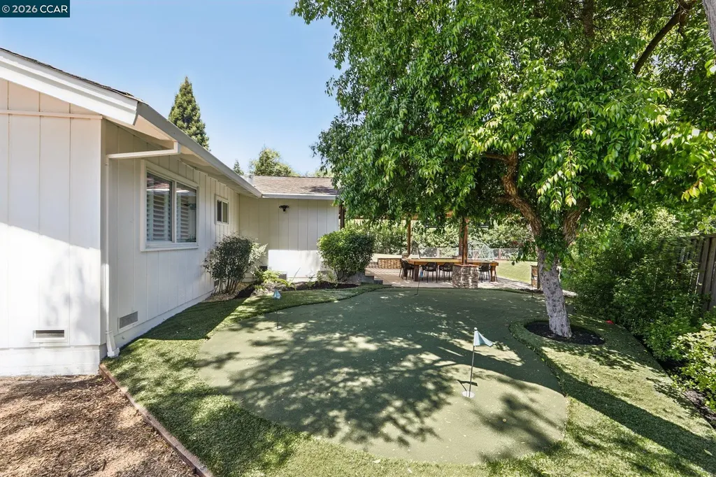 29 Winslow Place Moraga CA 94556