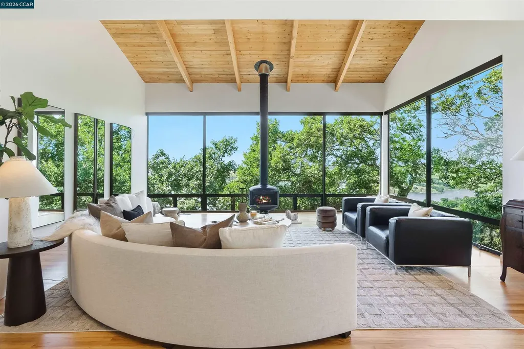 240 Tappan Lane Orinda CA 94563