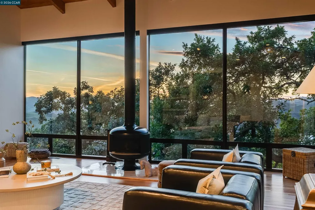 240 Tappan Lane Orinda CA 94563