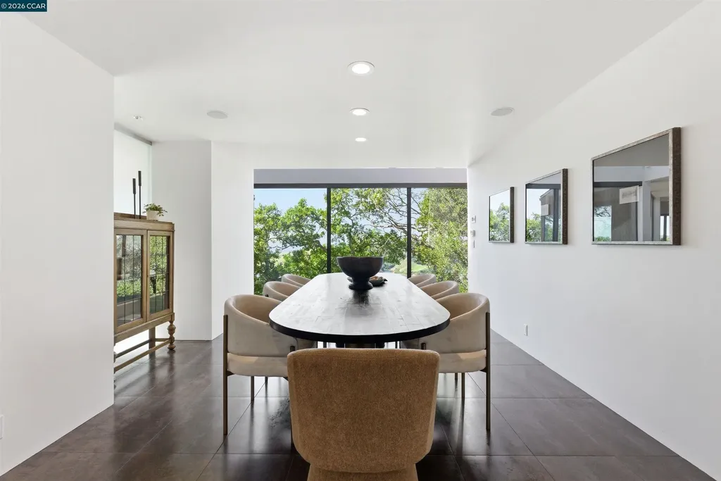 240 Tappan Lane Orinda CA 94563