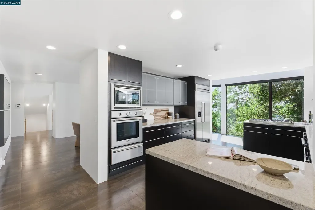 240 Tappan Lane Orinda CA 94563