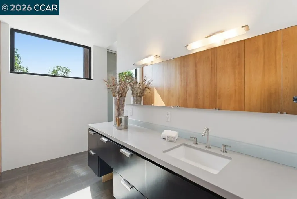 240 Tappan Lane Orinda CA 94563