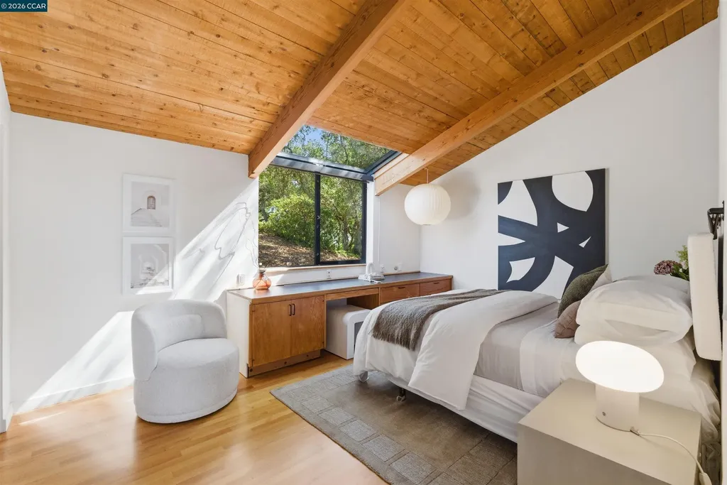 240 Tappan Lane Orinda CA 94563
