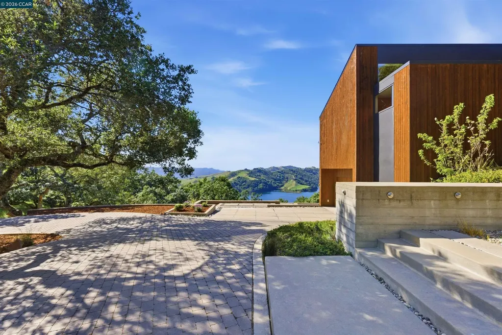 240 Tappan Lane Orinda CA 94563
