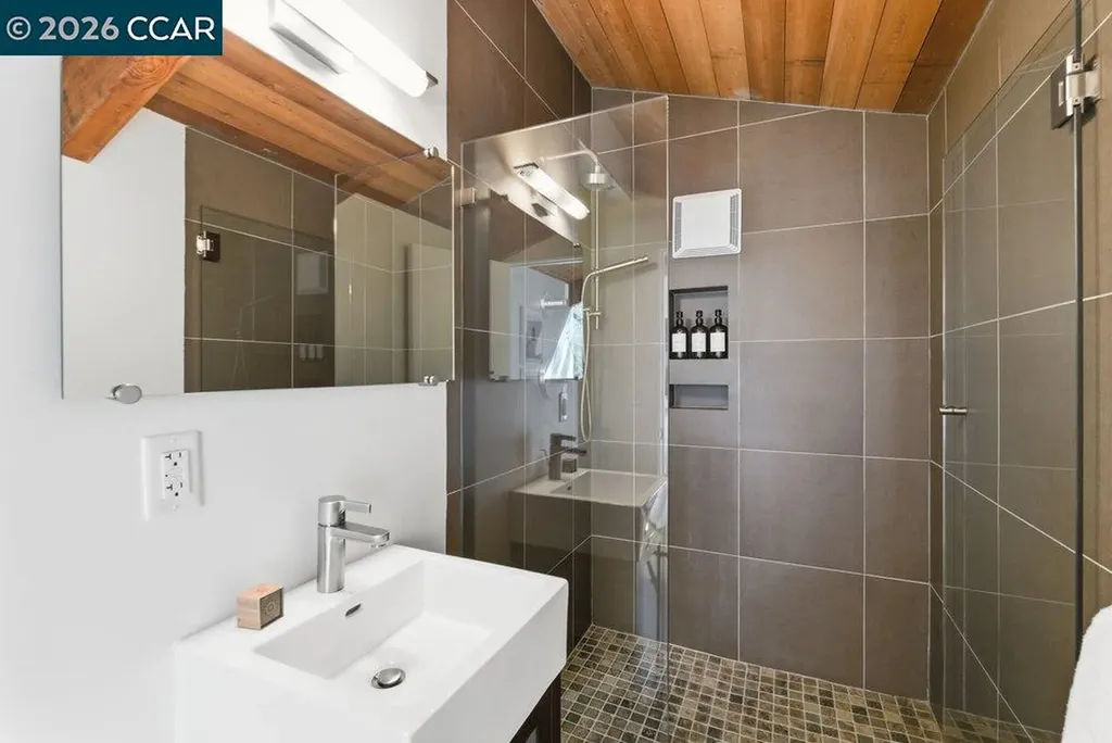 240 Tappan Lane Orinda CA 94563