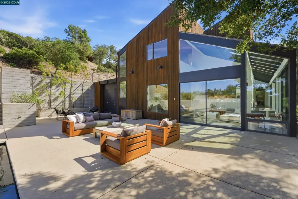 240 Tappan Lane Orinda CA 94563