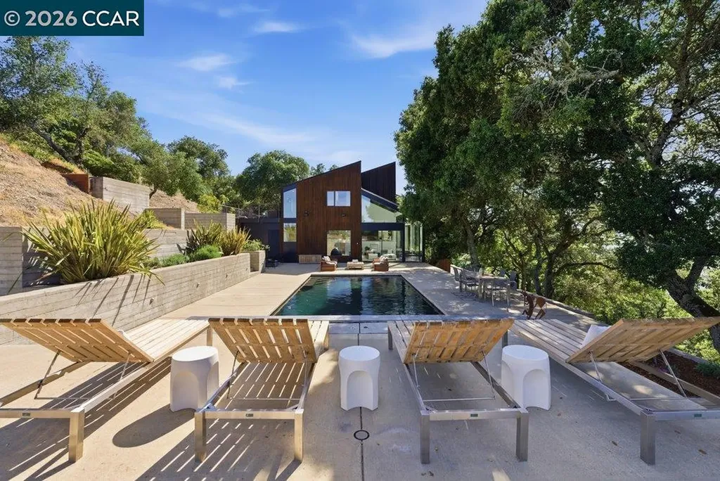 240 Tappan Lane Orinda CA 94563