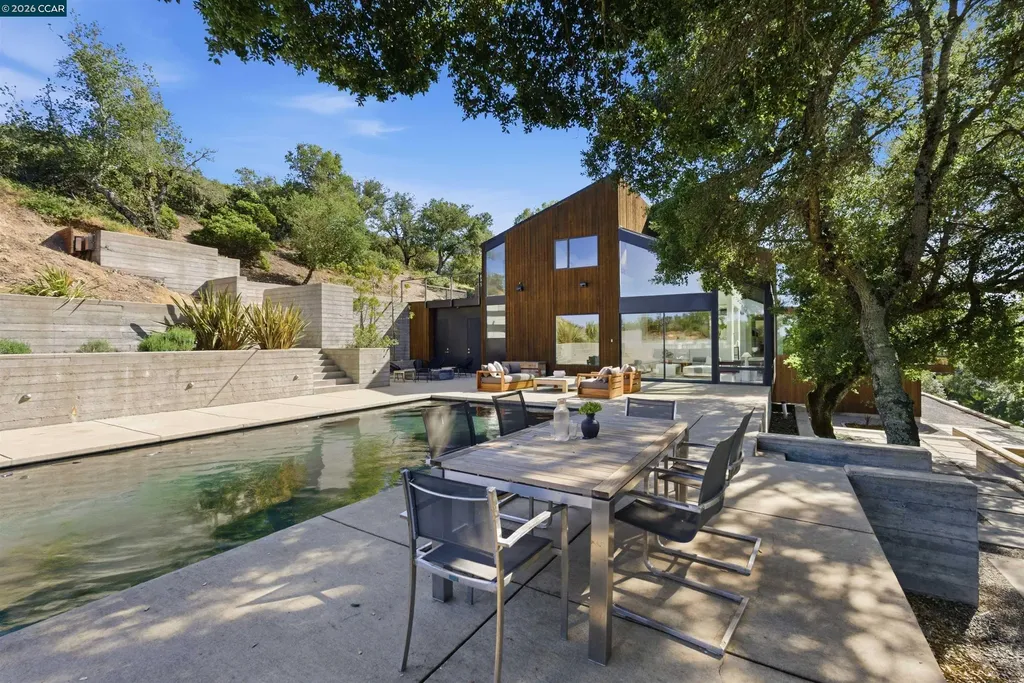 240 Tappan Lane Orinda CA 94563