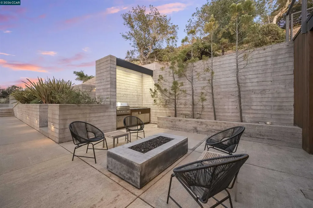 240 Tappan Lane Orinda CA 94563