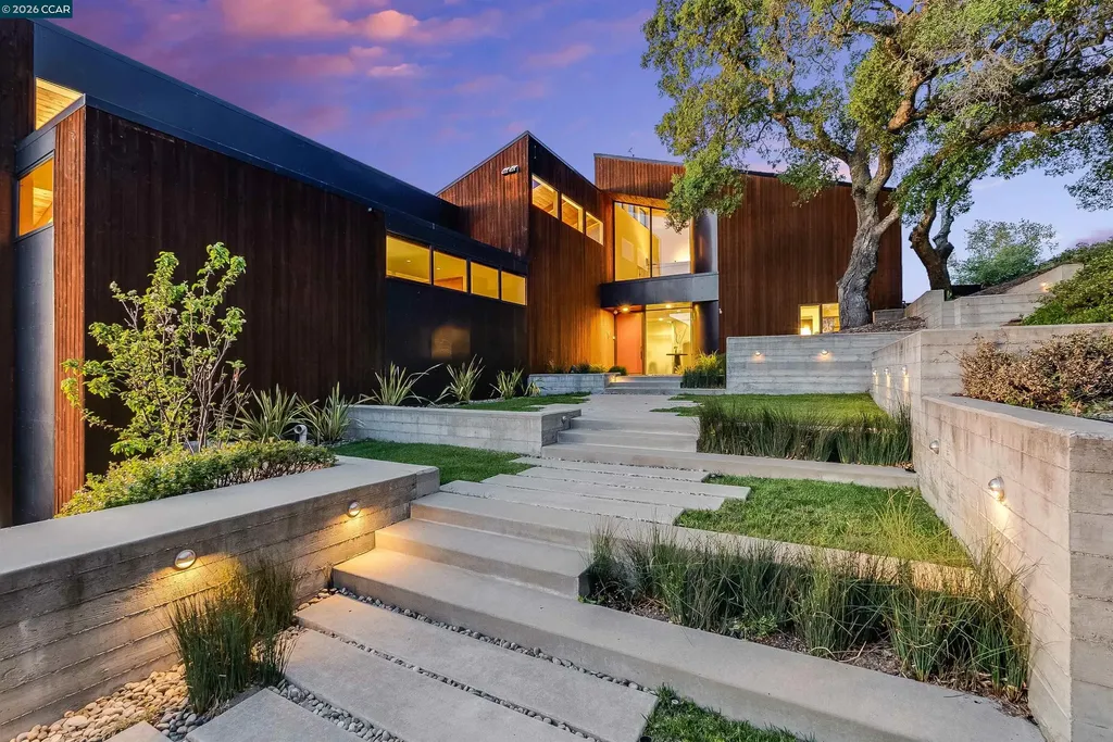 240 Tappan Lane Orinda CA 94563