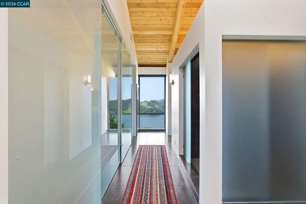 240 Tappan Lane Orinda CA 94563