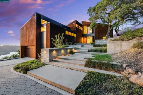 240 Tappan Lane Orinda CA 94563