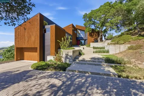 240 Tappan Lane Orinda CA 94563