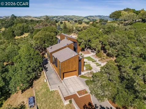 240 Tappan Lane Orinda CA 94563