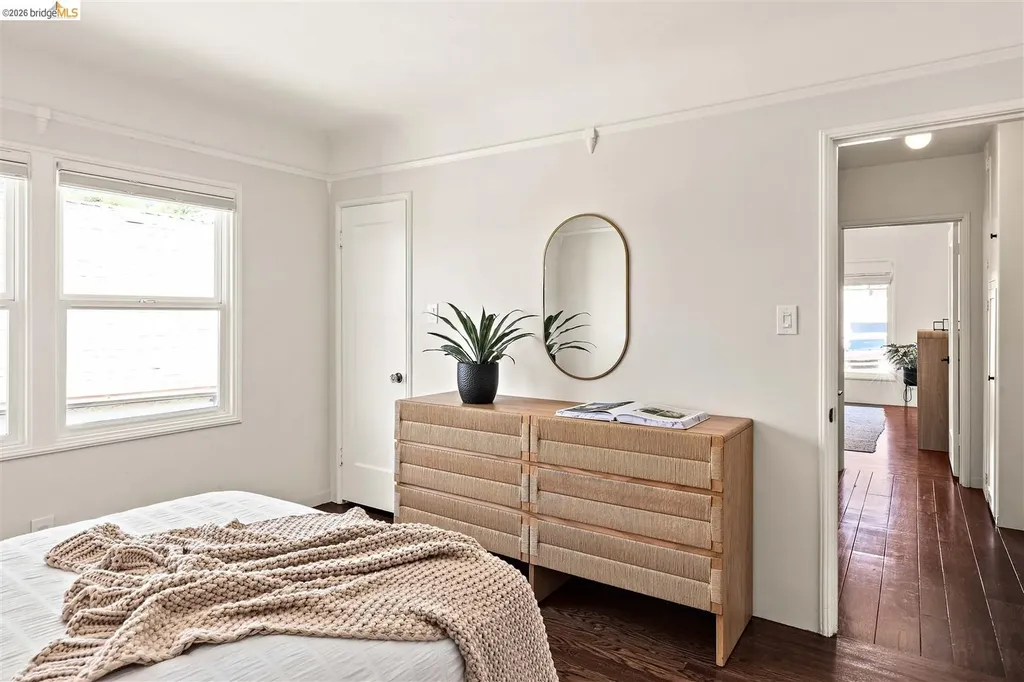 4261 Detroit Oakland CA 94619