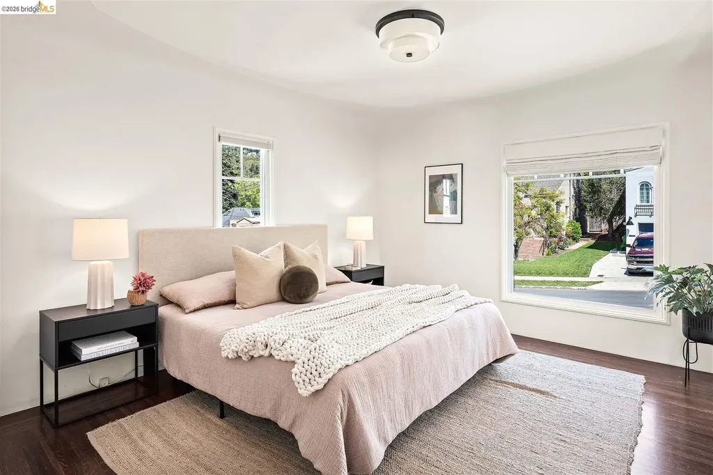 4261 Detroit Oakland CA 94619